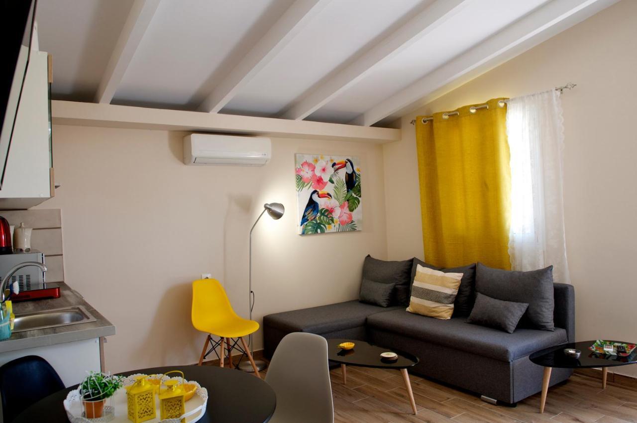 Domenica Apts I 라가나스 외부 사진